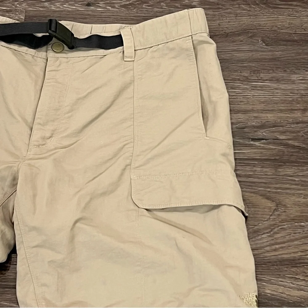 The North Face Paramount Mens‎ XL Convertible Hiking Khaki Belted Zip Off Pants